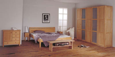 SCHLAF-STUDIO HELM - Betten, Nachttisch, Kleiderschrank, alles aus